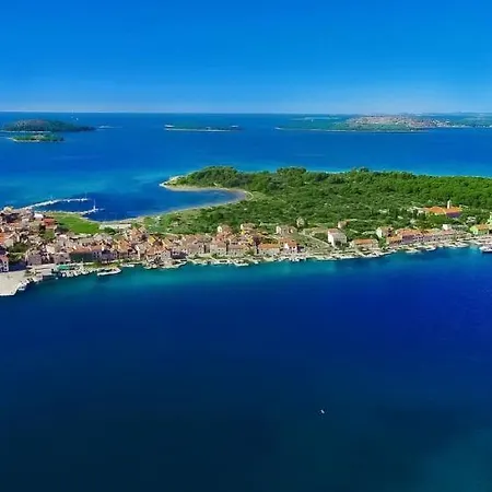 Korina * Brodarica (Sibenik-Knin)