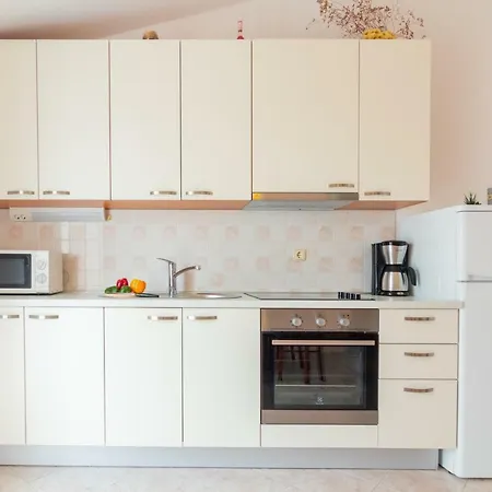 Korina Apartman *