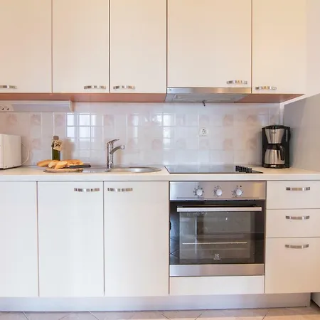 Apartman Korina Brodarica (Sibenik-Knin)