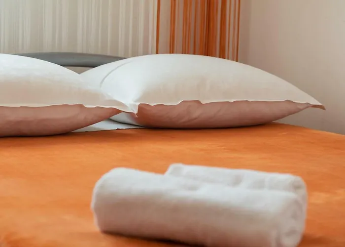 Korina * Brodarica (Sibenik-Knin)